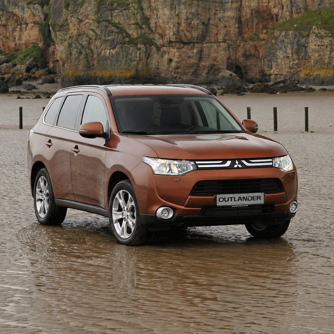 Mitsubishi Outlander PHEV 25 let -  3. generace