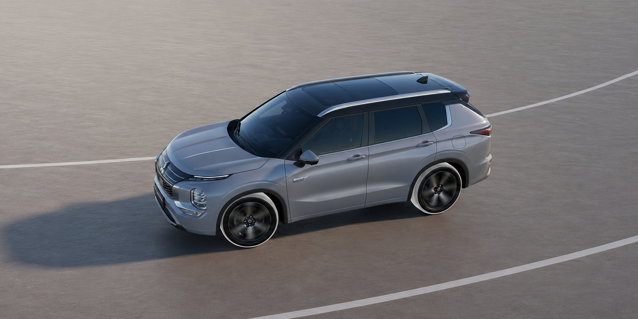 Mitsubishi Outlander PHEV 25 let - AYC